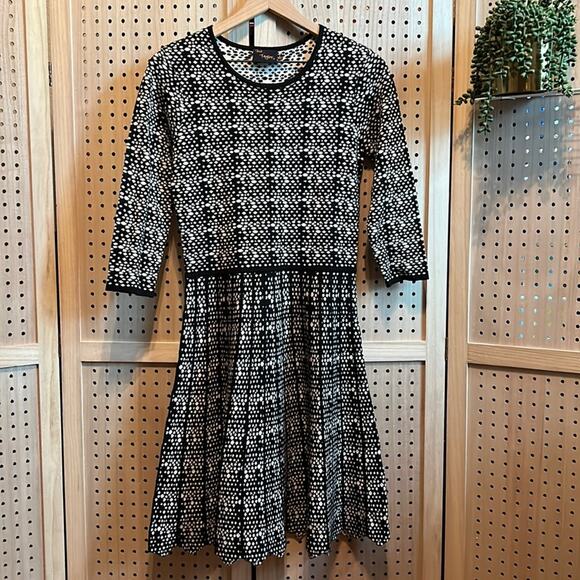 Just Taylor L/S Patterned Sweater Dress - Picture 1 of 7